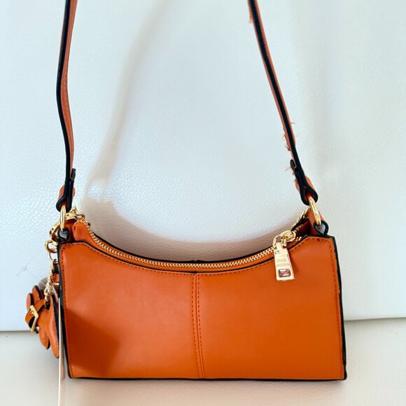 NWT STEVE MADDEN BMIKAL SHOULDER BAG PURSE ORANGE W TASSEL CHARM DOG KEYRING - Picture 4 of 7